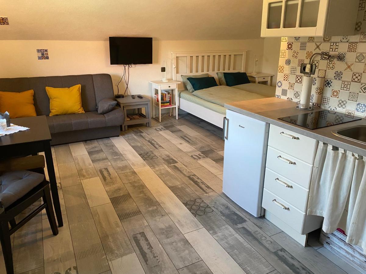 Apartma Obrh Smarjeske Toplice Exterior foto